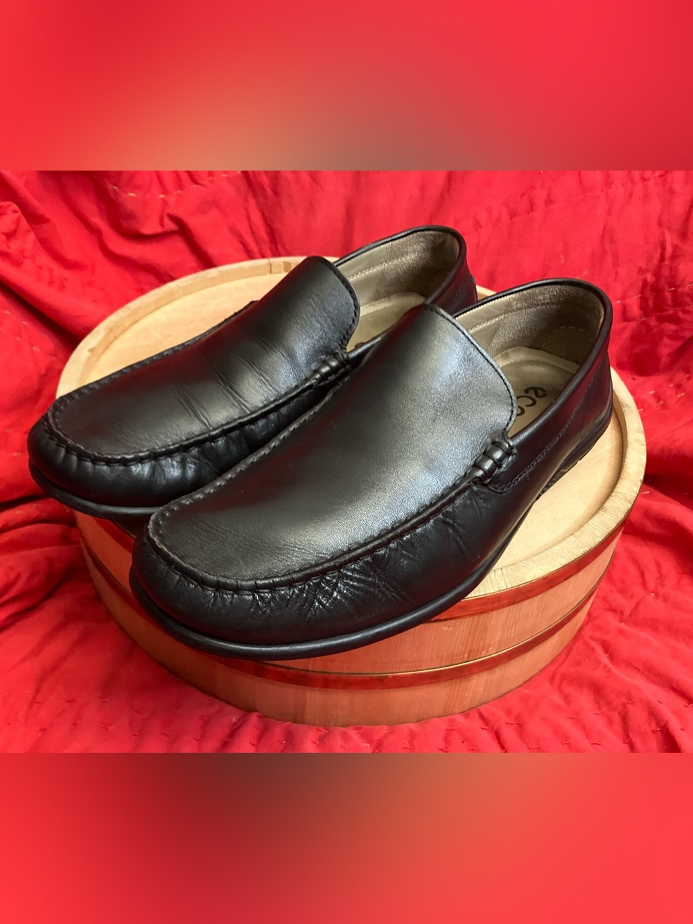 EUC ECCO Mens Black Leather Loafers Moc Toe EU 42 US 8-8.5